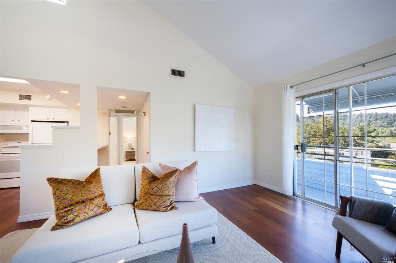 2 Ash Ave #3