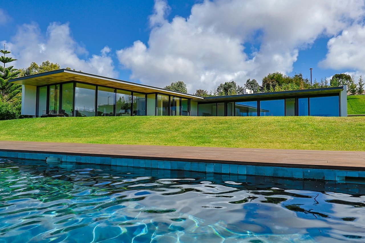 Japanese-Inspired Villa in Bom Sucesso Resort, Óbidos