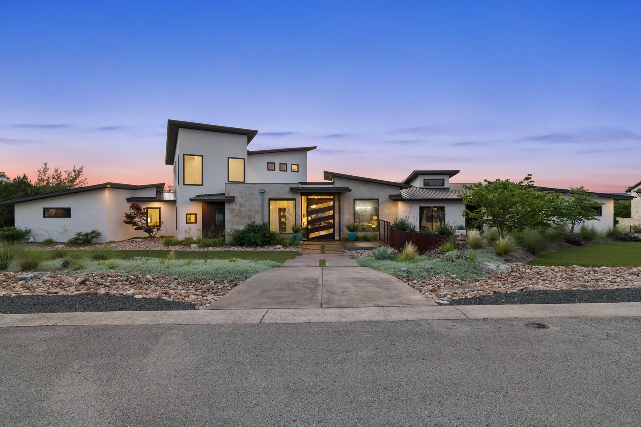 Spanish Oaks Luxury 
