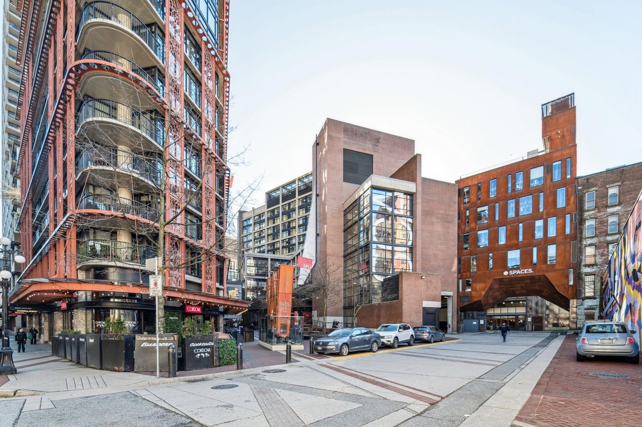 128 W Cordova St, #705