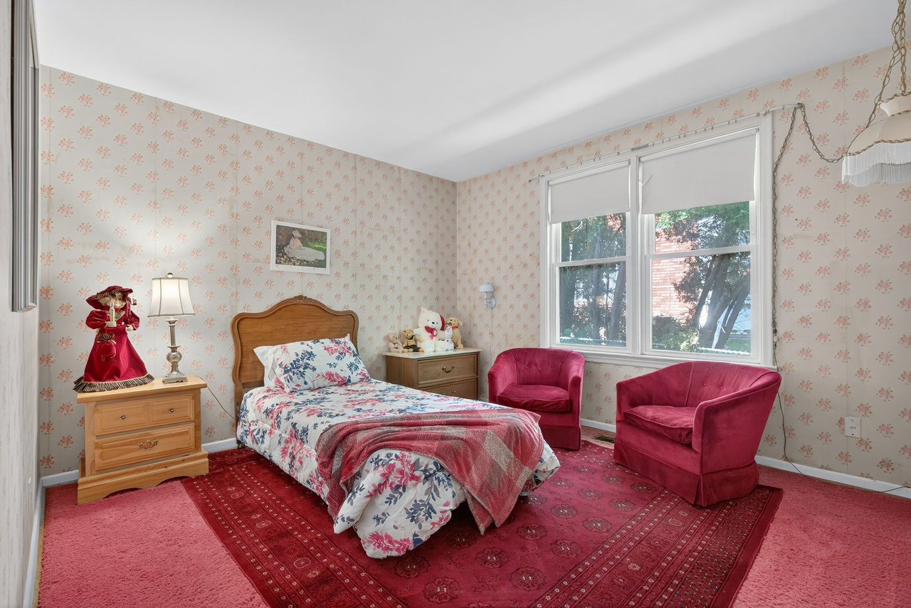 SOLD: Most Sought-After Bayview Gardens