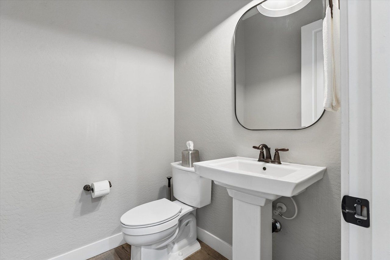 2905 E LOS GATOS DR, Phoenix, AZ 85050