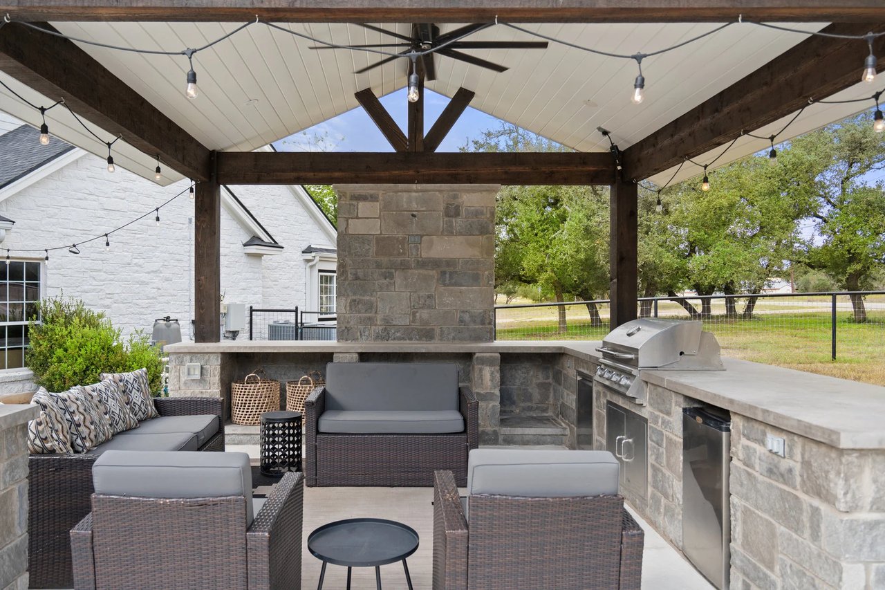 105 Roanoak Dr