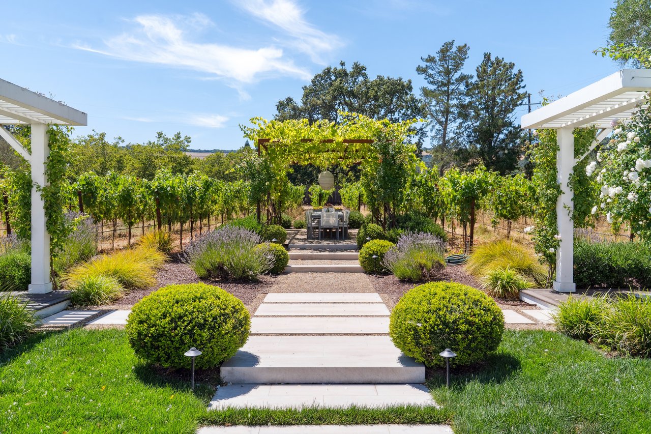 Sonoma’s Premier Wine Country Estate
