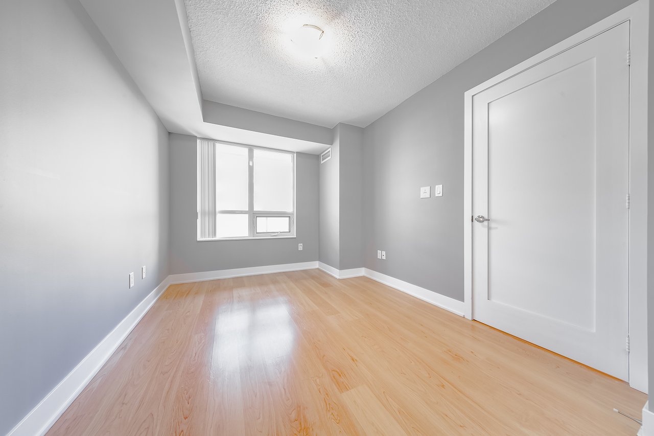 20 Blue Jays Way Unit 1705