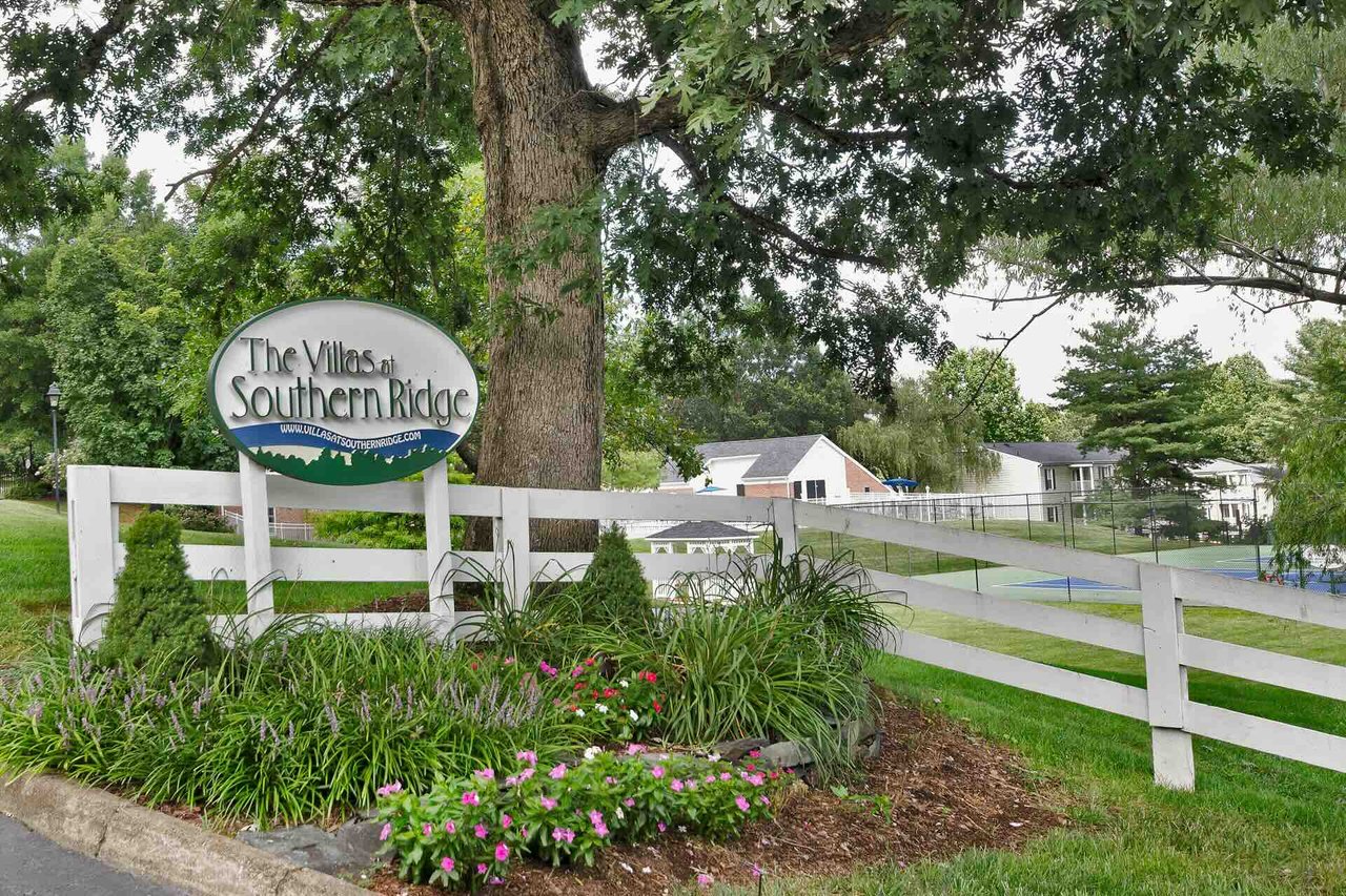 The Villas at Southern Ridge