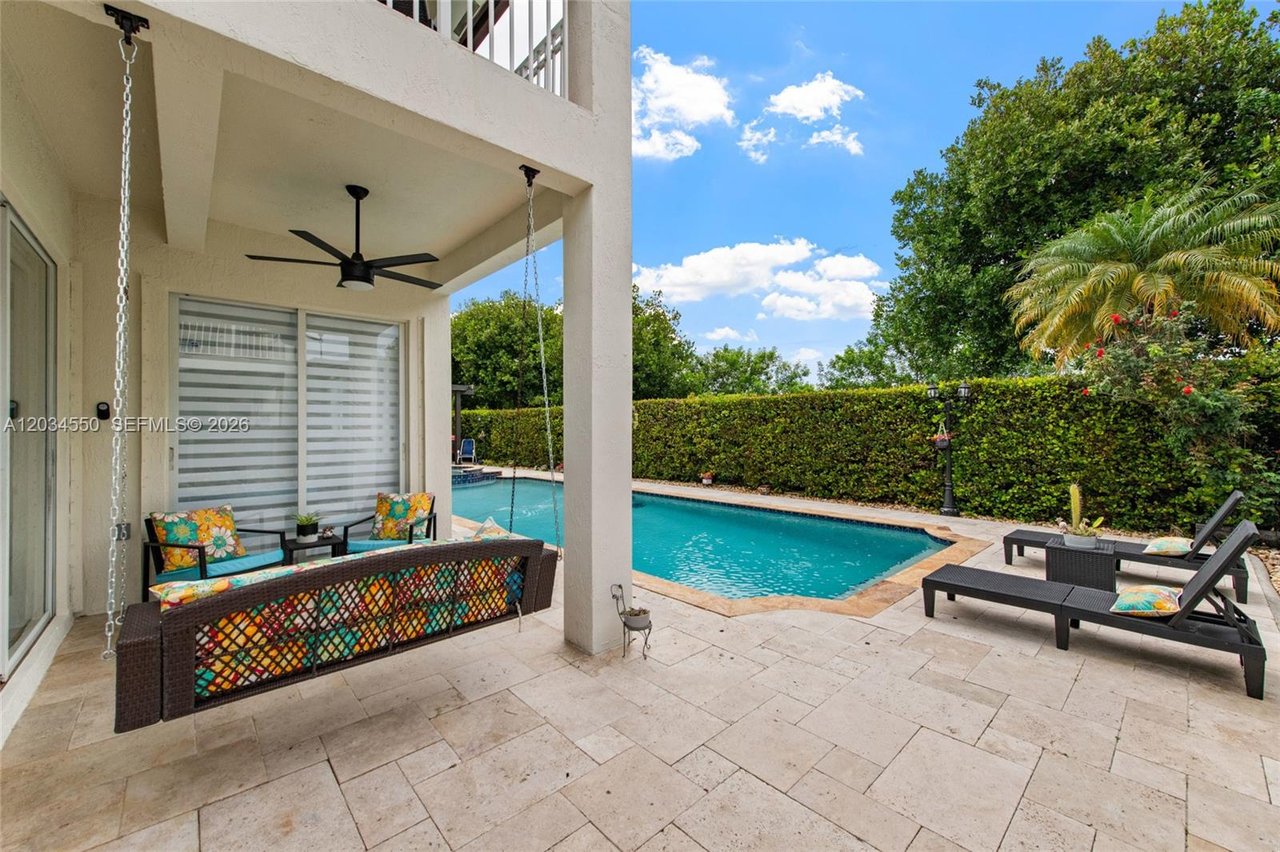 15761-sw-59-terrace-miami-pool-home-for-sale-pool