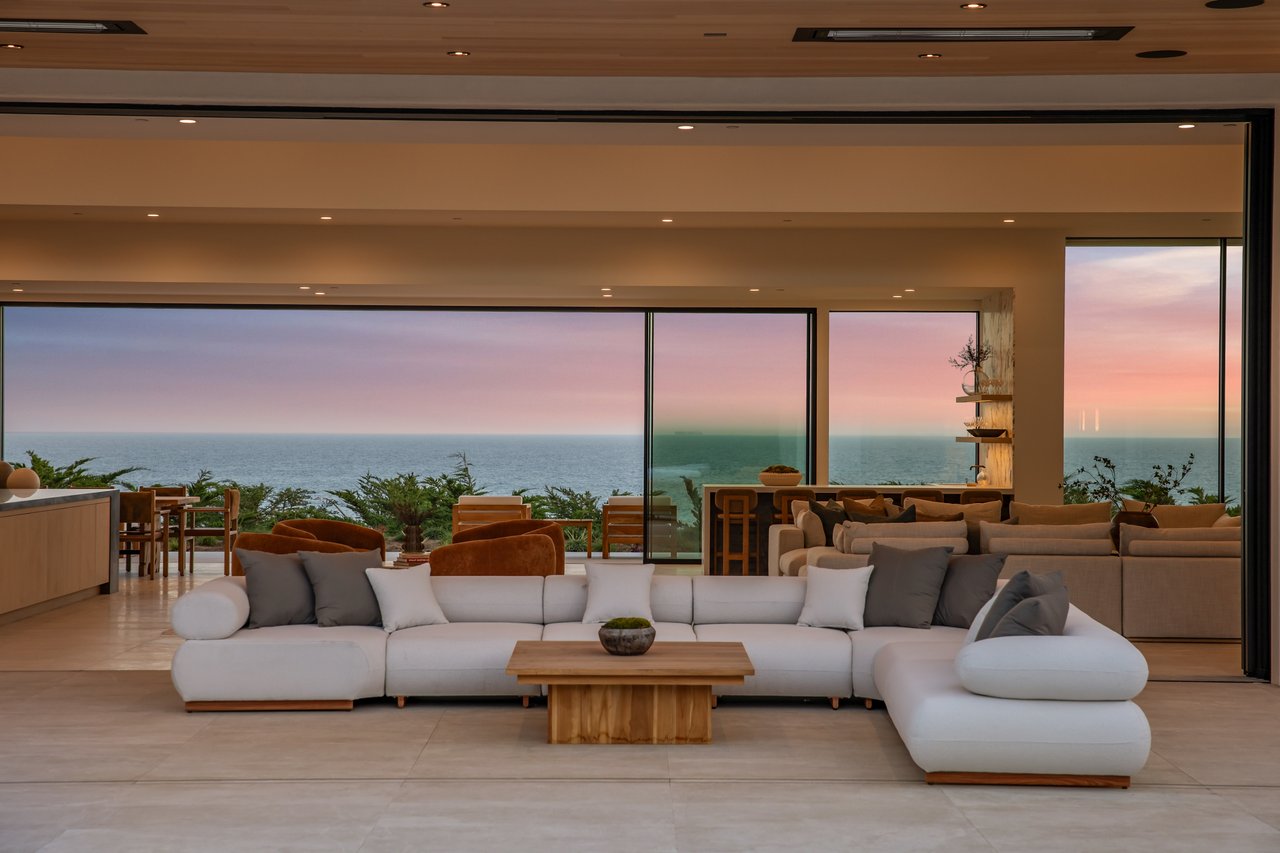Ellice Street, Malibu
