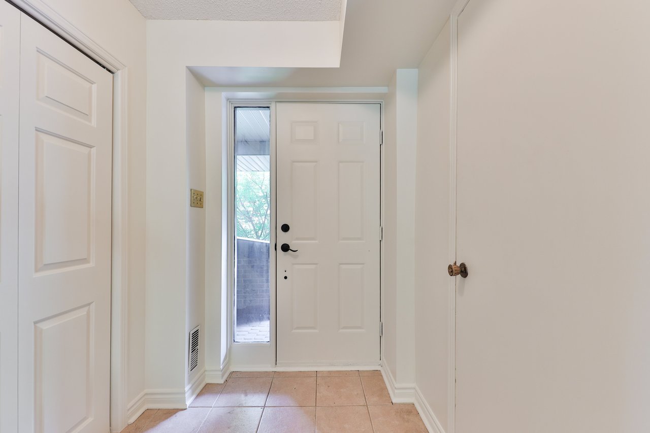 1160 Walden Circle #11
