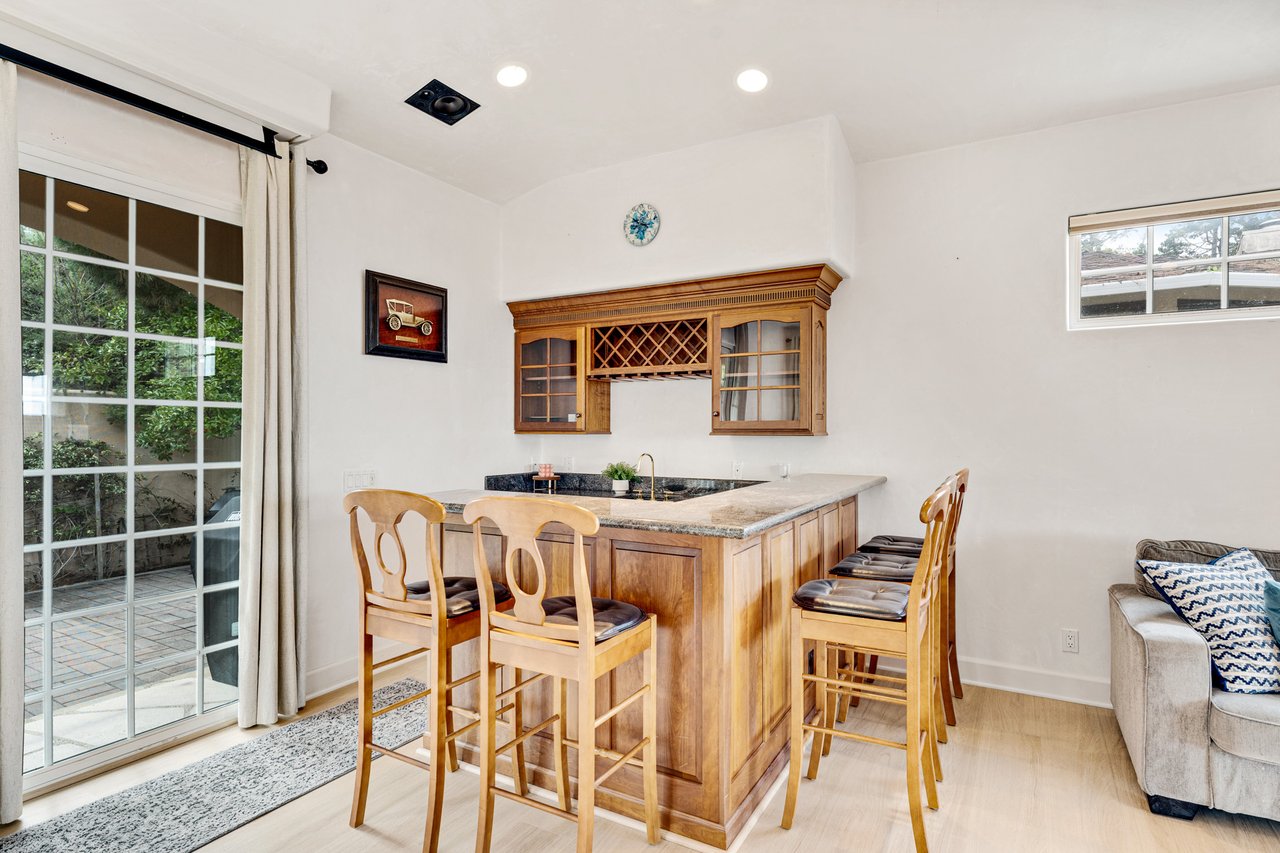 1 Overlook Pl, Monterey
