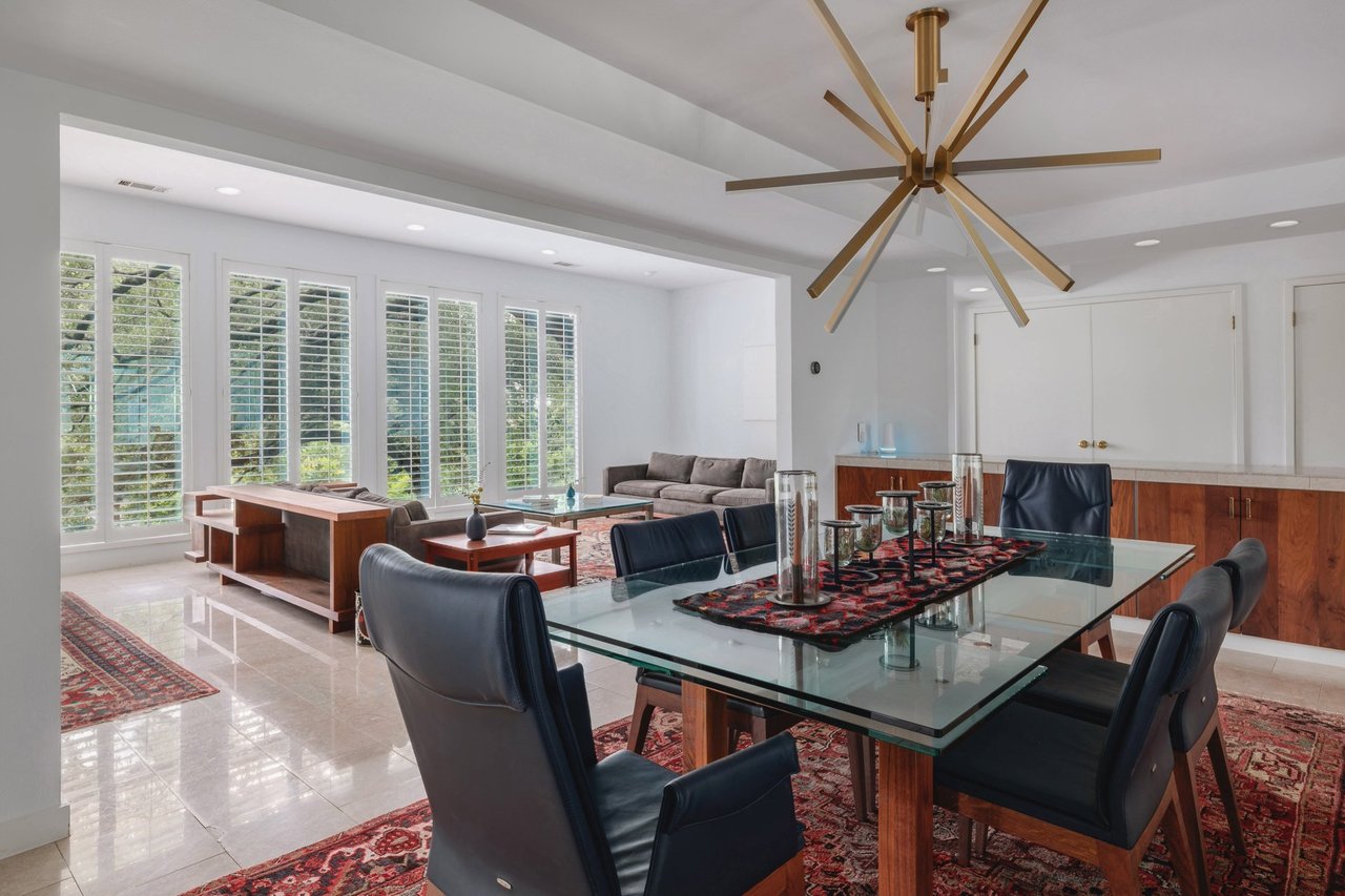 3304 Cherry Tree Circle