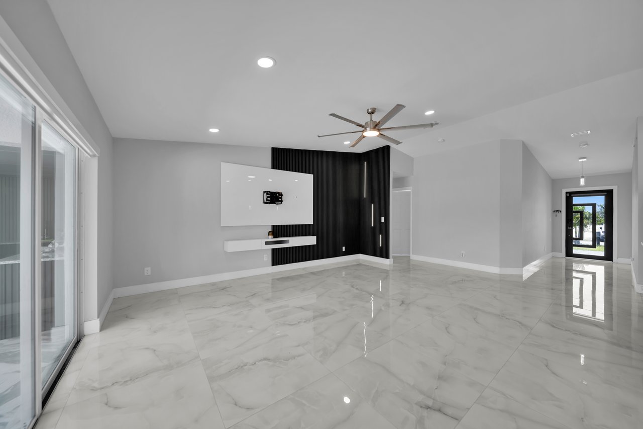 The Modern Flex Residence 
