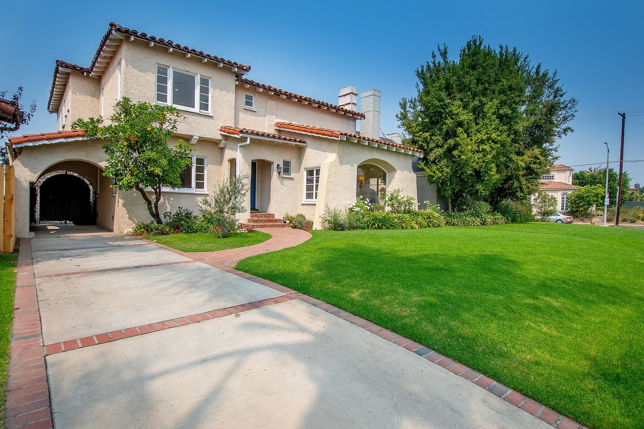 109 South Formosa Avenue