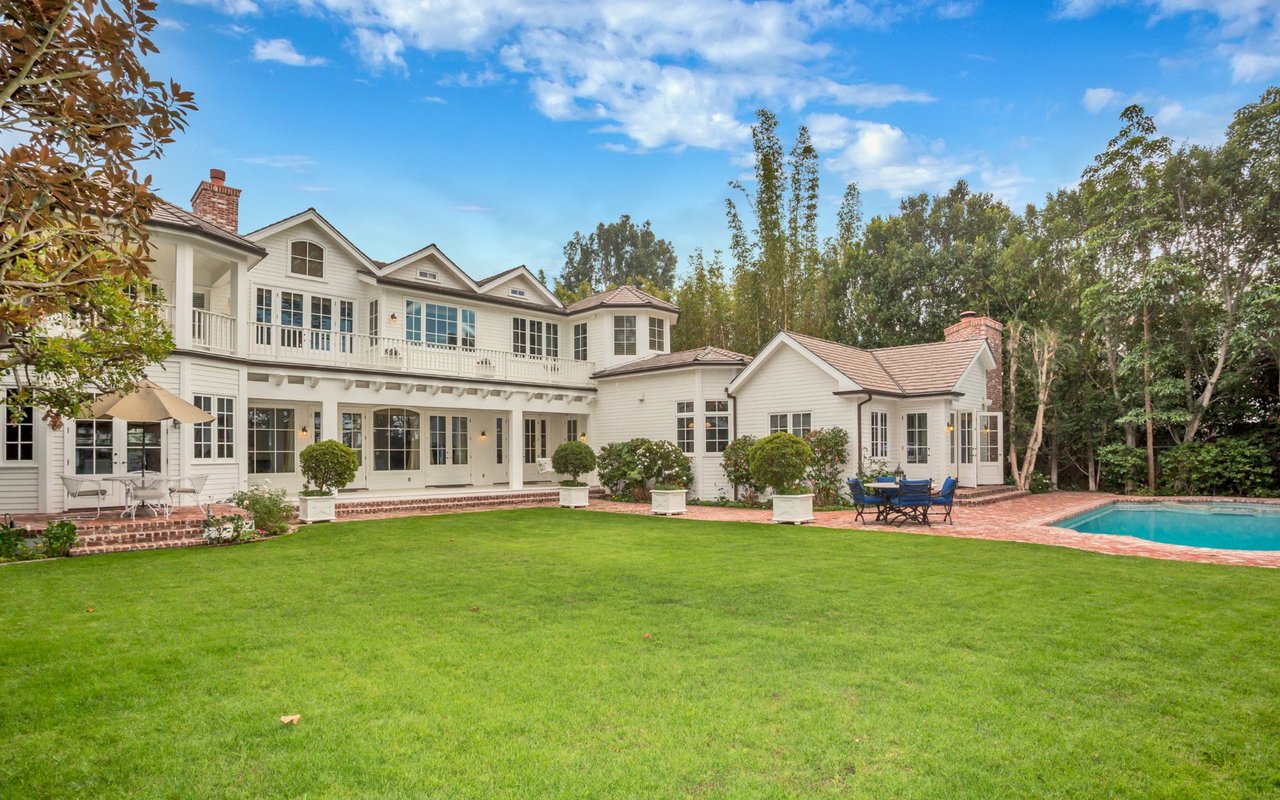 601 Amalfi Dr