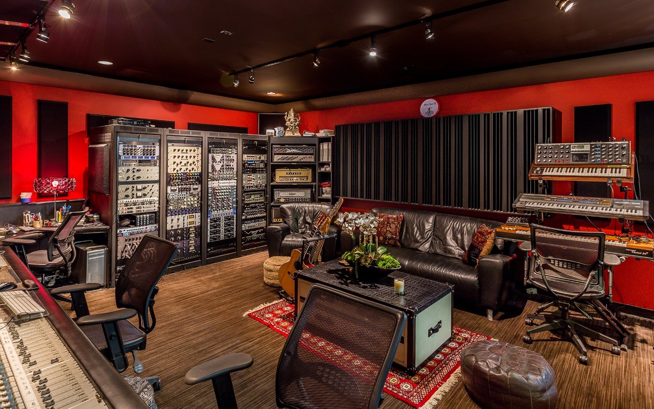 Forbes: 4 Grammy-Worthy Homes