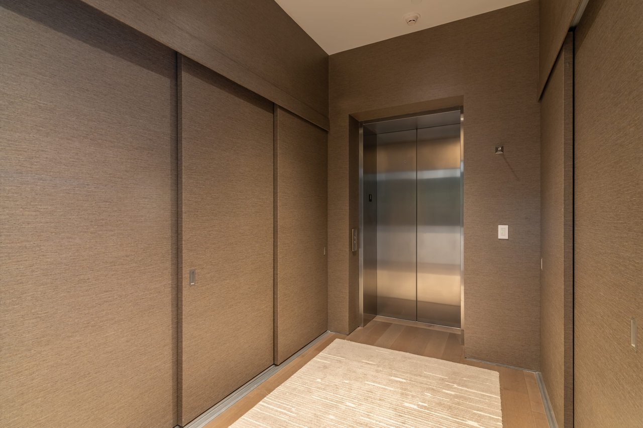280 Golden Gate Point PH 2