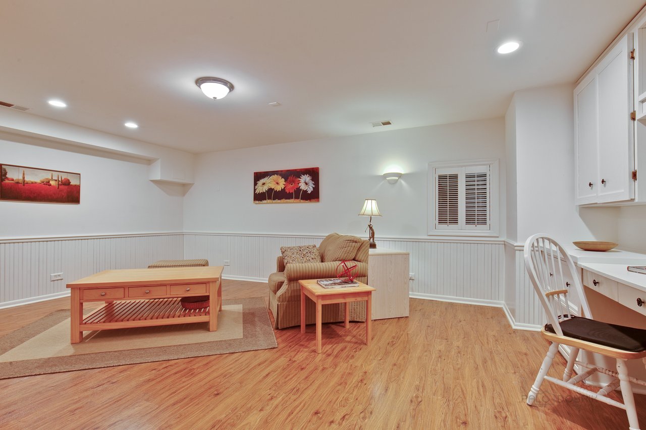 11233 Melvin Dr