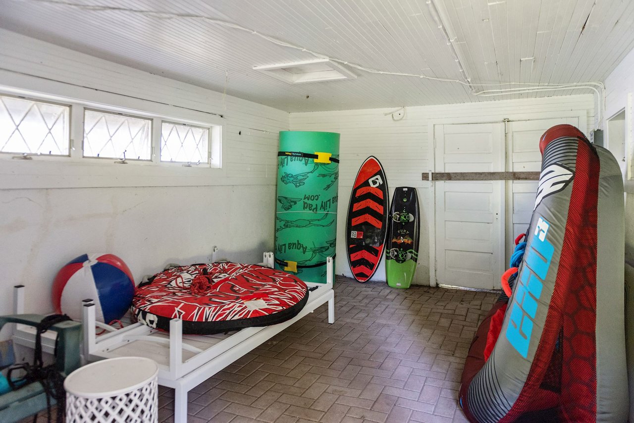 26890 Edgewood Rd | Shorewood
