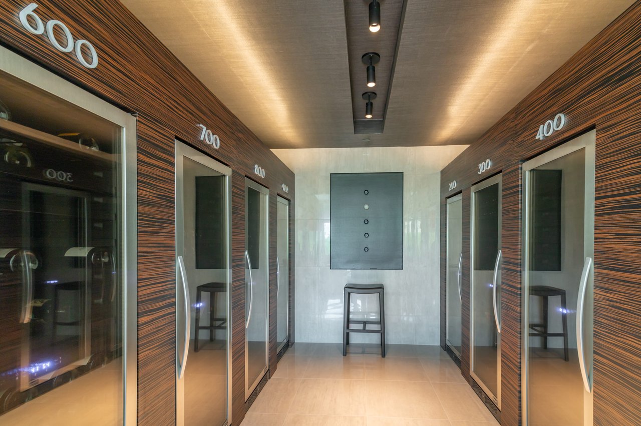 280 Golden Gate Point PH 2