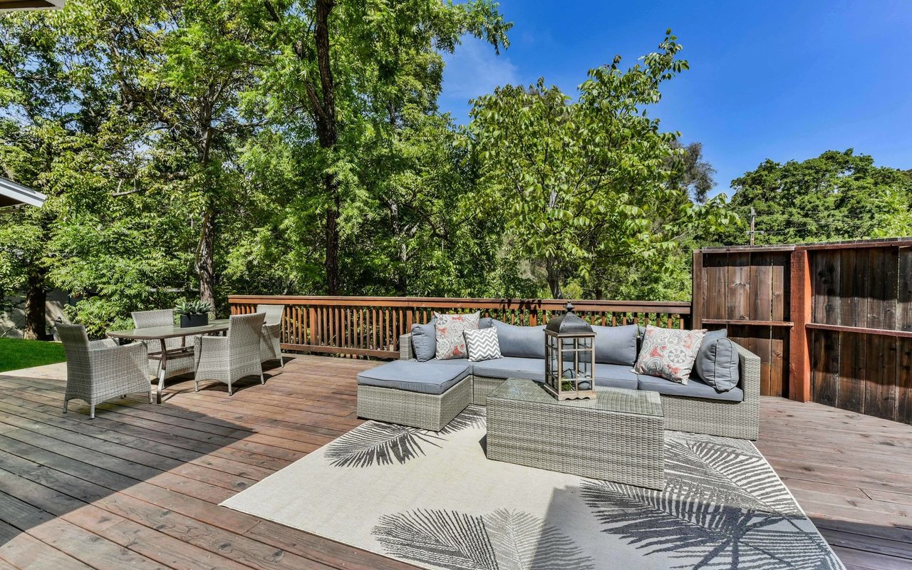 Nestled in the heart of Reliez Valley!