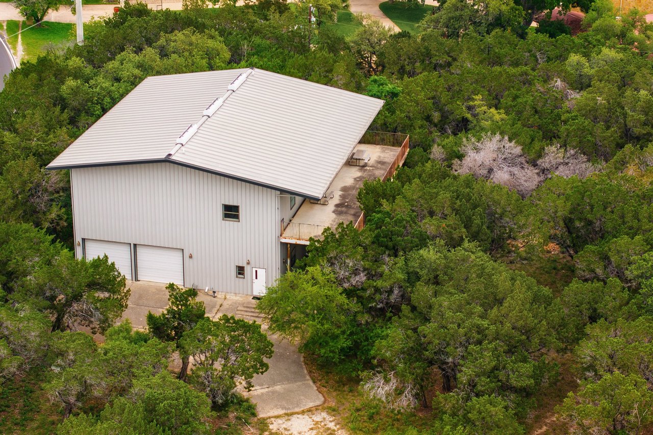 7100 Comanche Trail