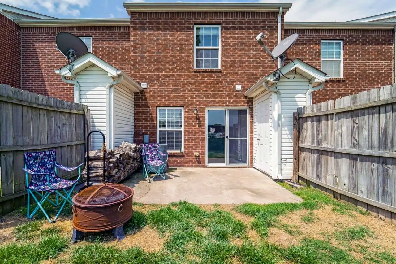 Sold! Gorgeous Renovated Smyrna Townhome