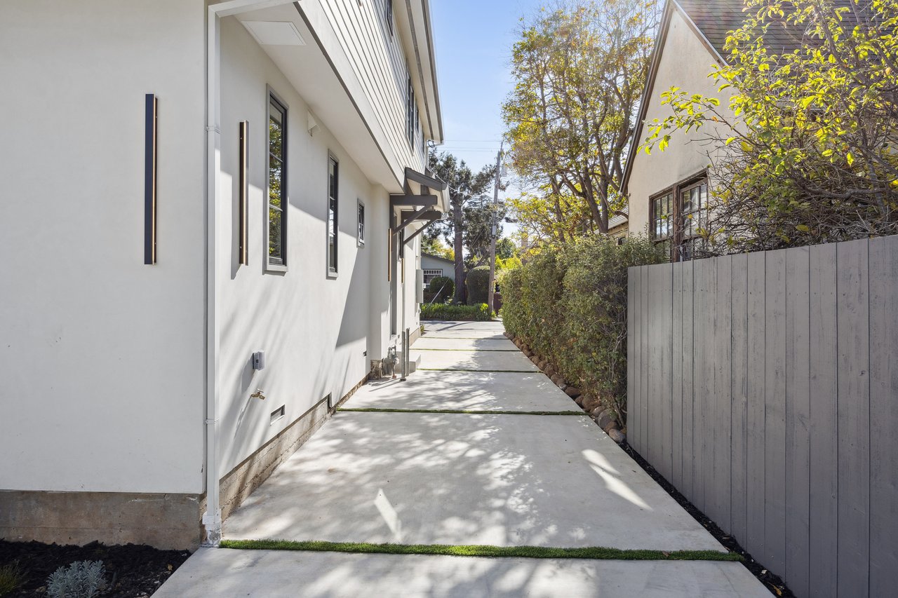 10 Channing Rd, Burlingame