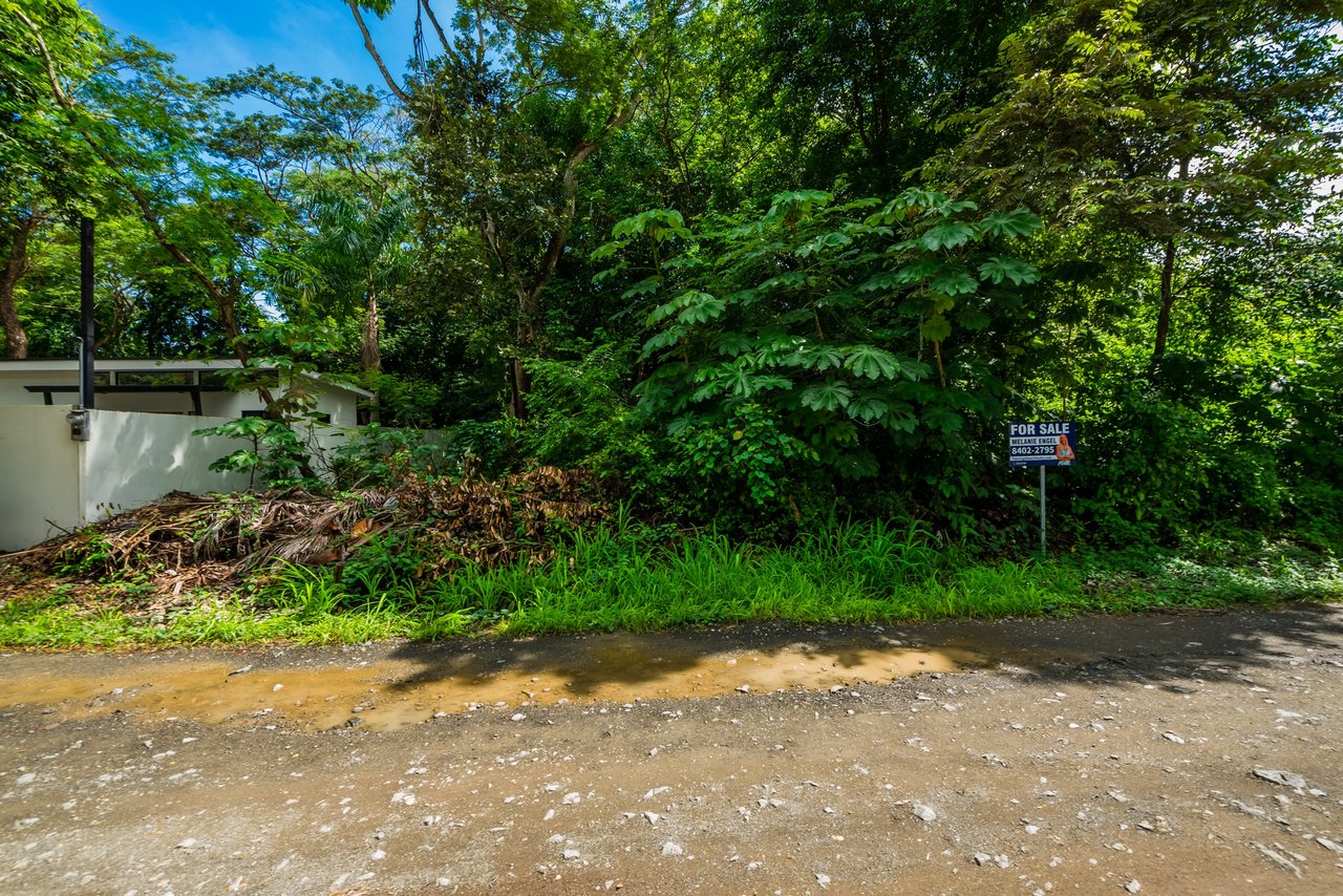 Surfside Lot L16 | Buildable Homesite Near the Beach in Surfside, Playa Potrero