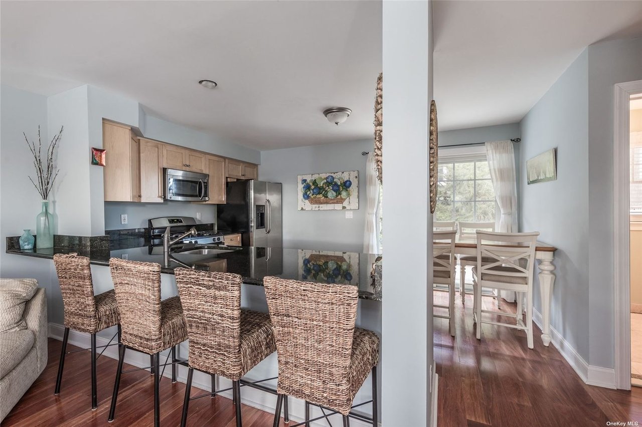 29 Gardners Ln #3B