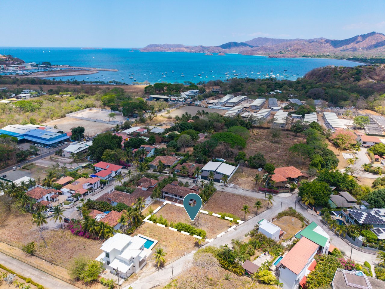 Altos Flamingo Lot 18 | Ready-to-Build Lot in Gated Altos de Flamingo Just Minutes from the Beach