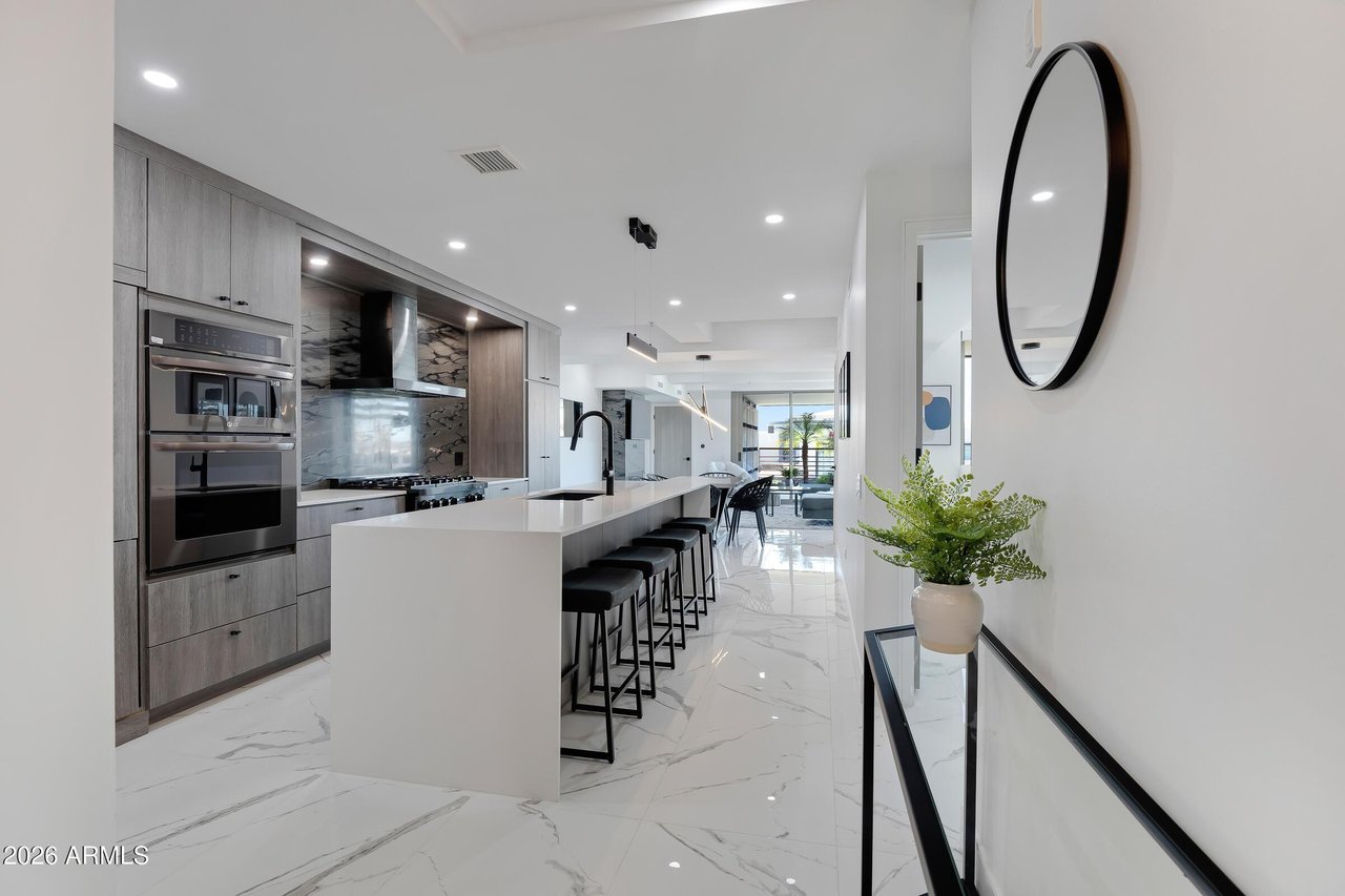 7157 E Rancho Vista Dr, #5002