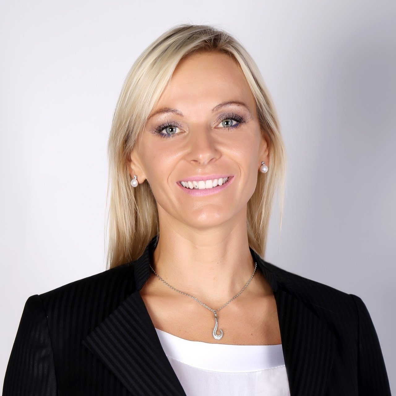 Sabina Kirchherr Venice, FL Real Estate Agent Headshot