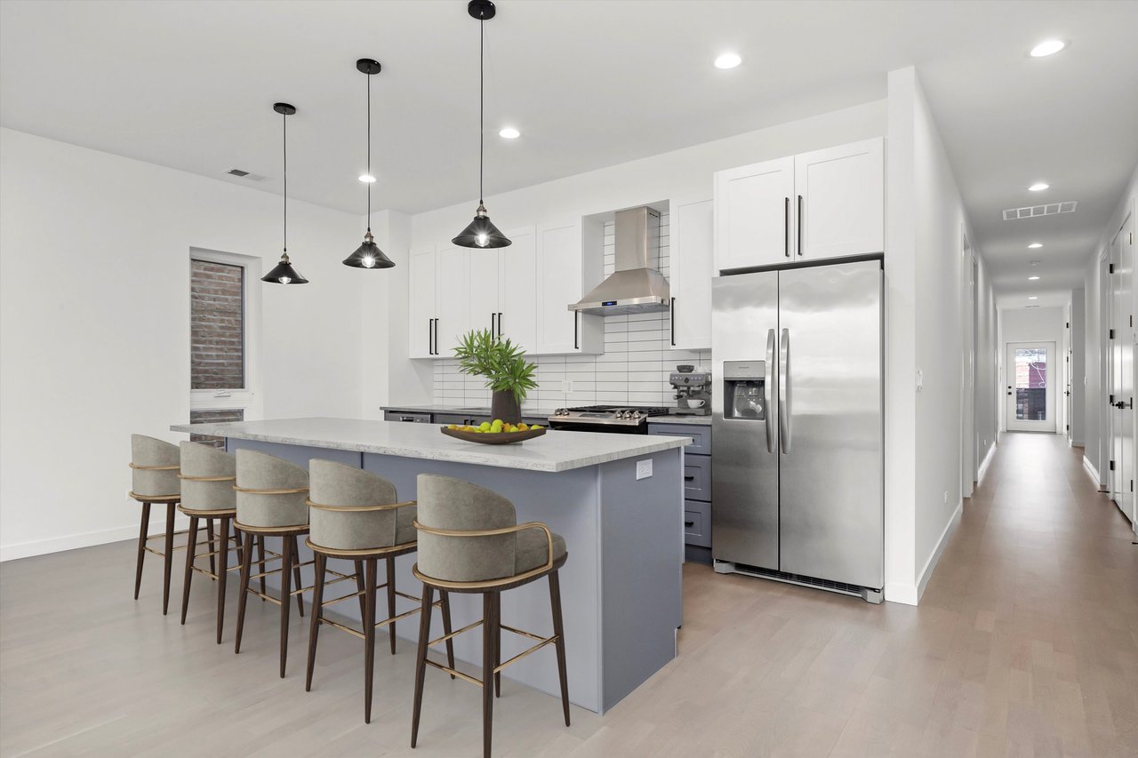 5824 N Lincoln Ave Chicago, IL 60659