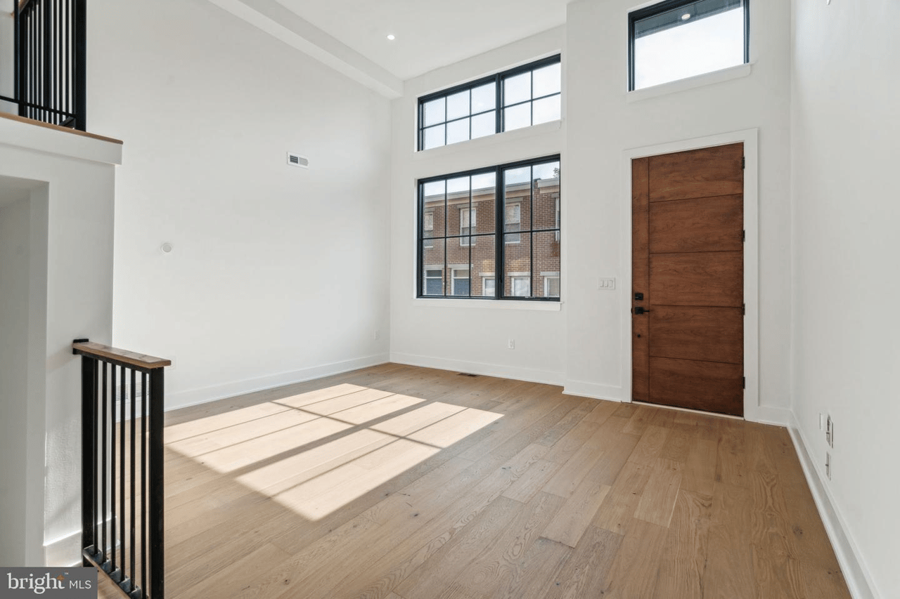 930 S Bonsall St, Philadelphia, PA 19146