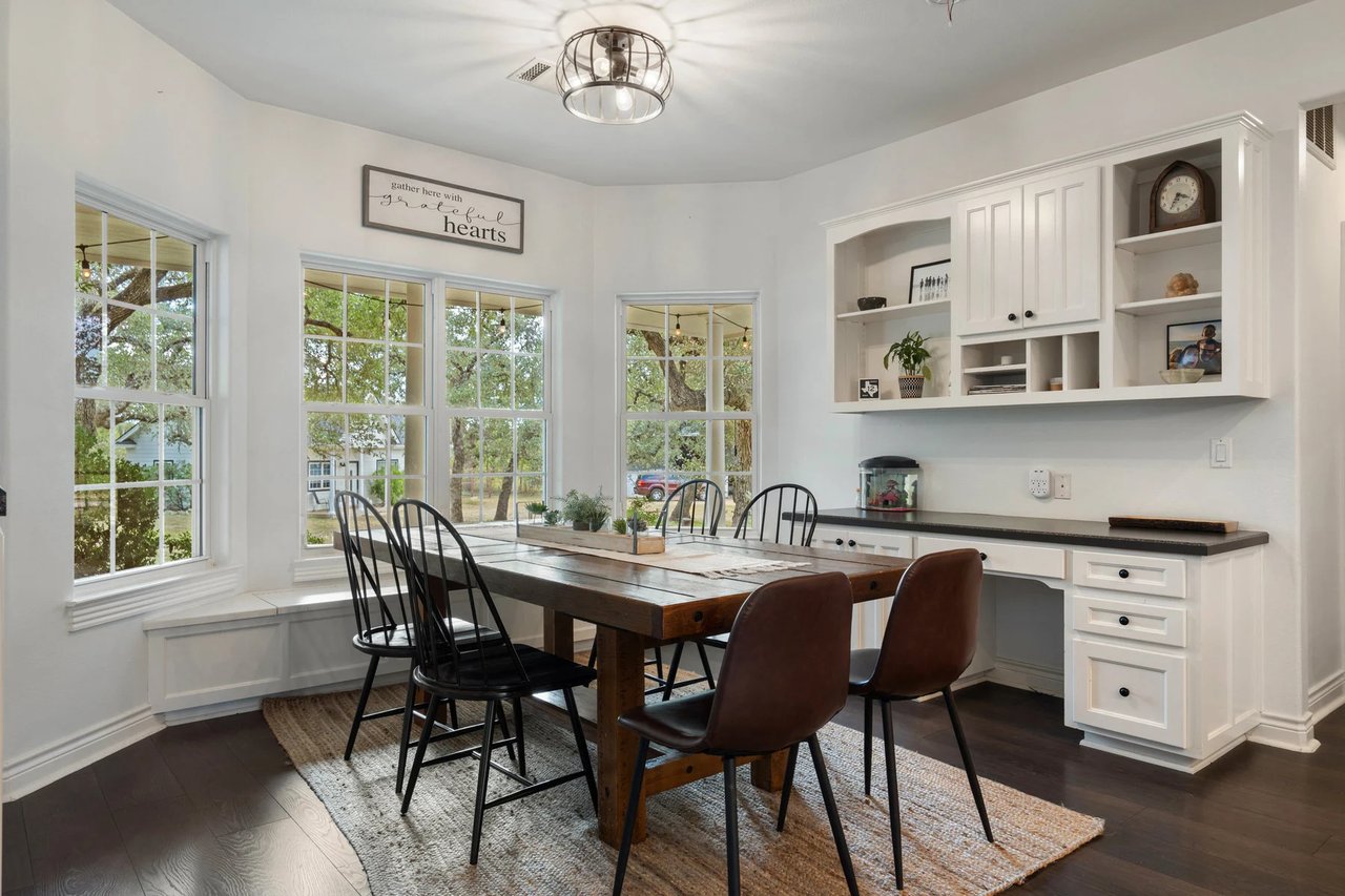 105 Roanoak Dr