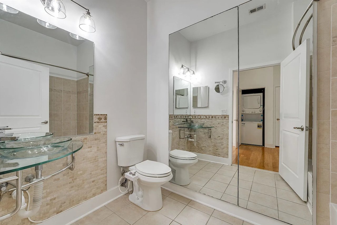3 Greenwich Dr #112