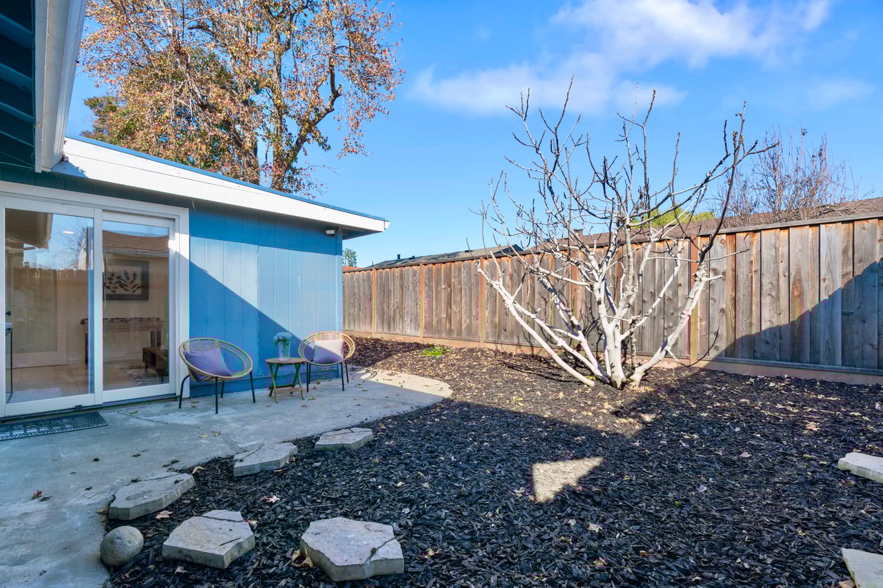 32490 Lake Temescal Ln