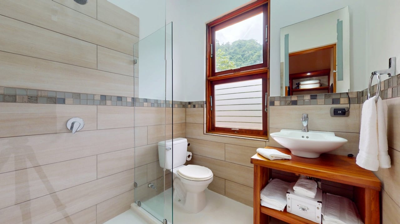 Ocean-View Luxury Home in Ojochal with Sunset Views and Retreat Potential