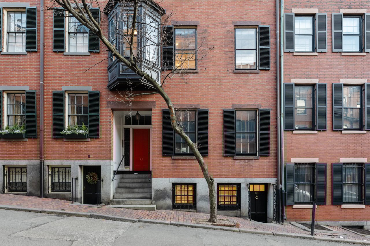 82 Pinckney Street, A