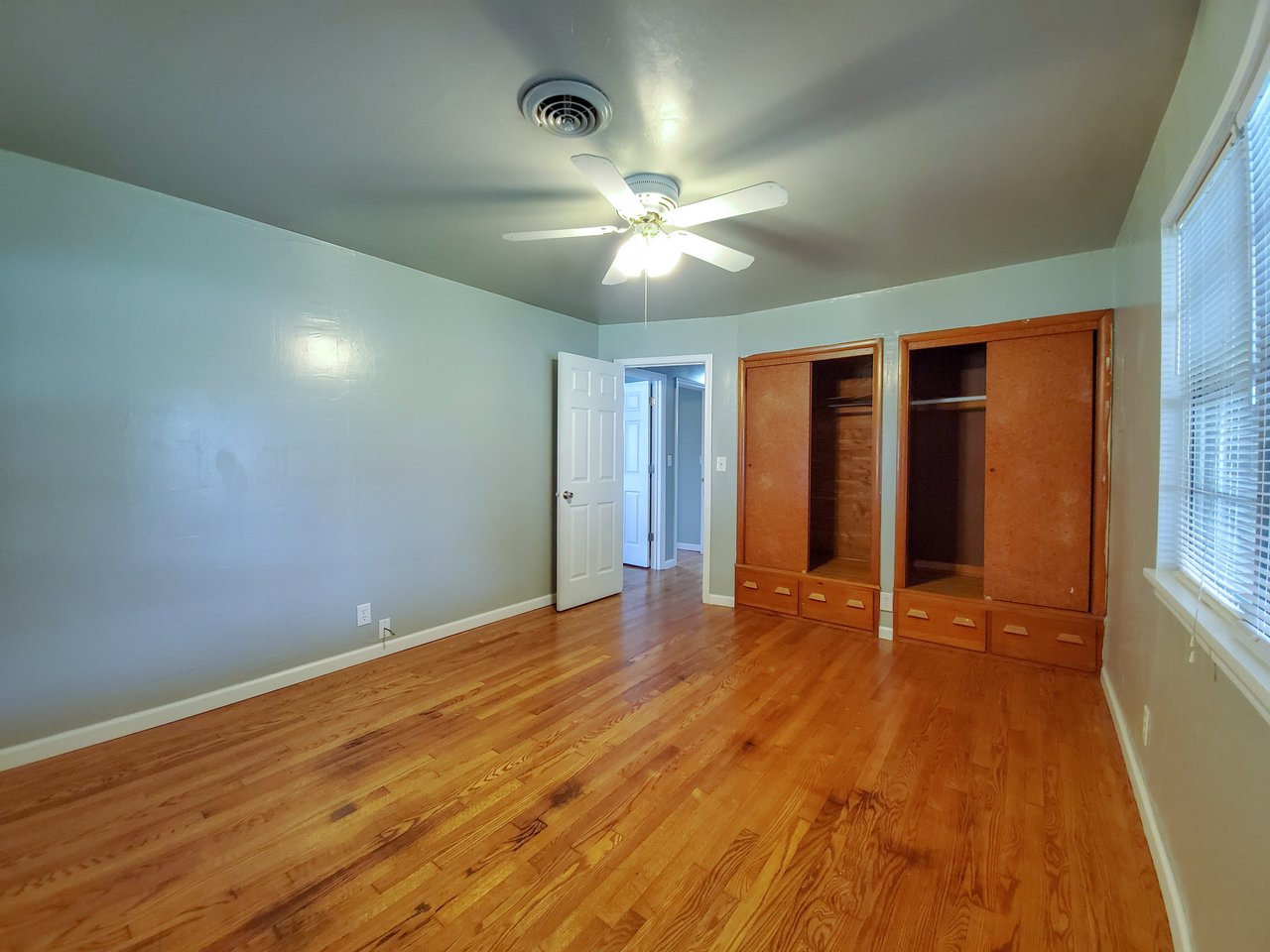 1310 East Independence Street