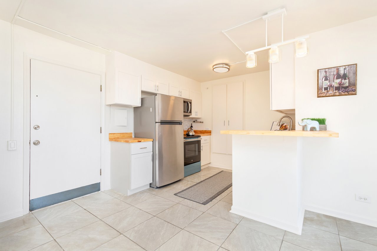 754 Ekela Avenue Unit #904