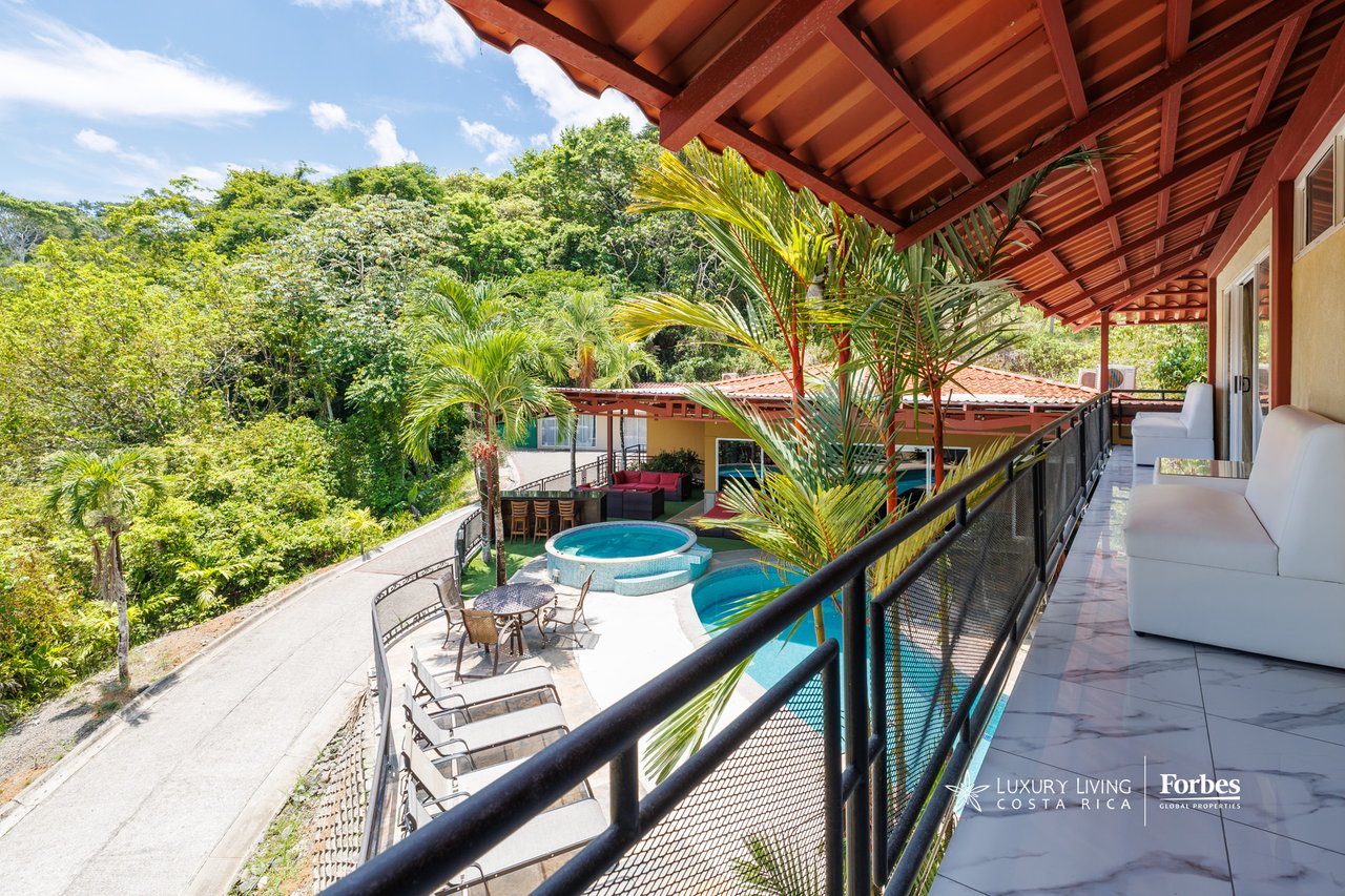 21455 - Remodeled Residence, 10 bedrooms, Near Marina Los Sueños with Views