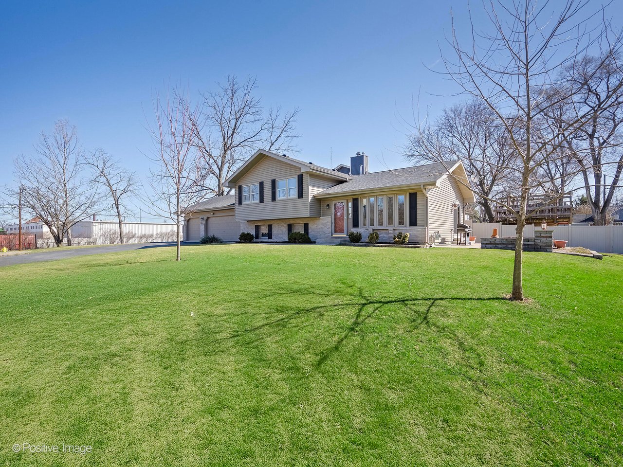 New Listing in Winfield IL | 27W015 Manchester Rd Near Wheaton