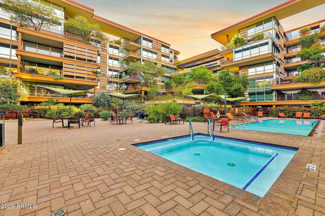7151 E Rancho Vista Dr, #4001
