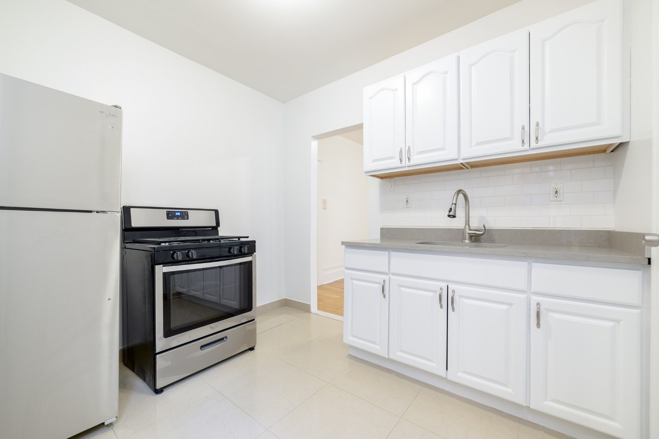 4103 Seventh Avenue Unit: 3E