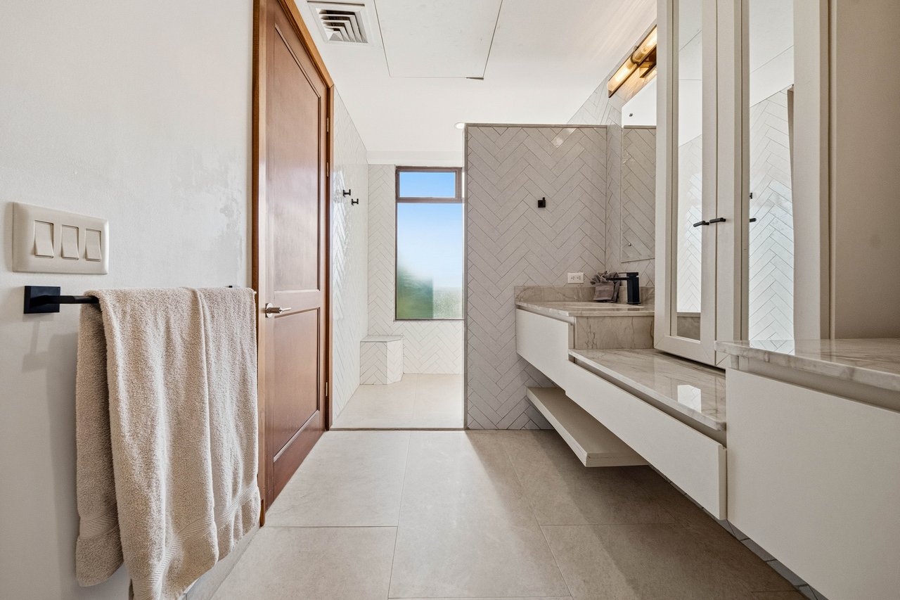 Carao T2-2 | 3BR Condo with Renovated Interiors in Reserva Conchal