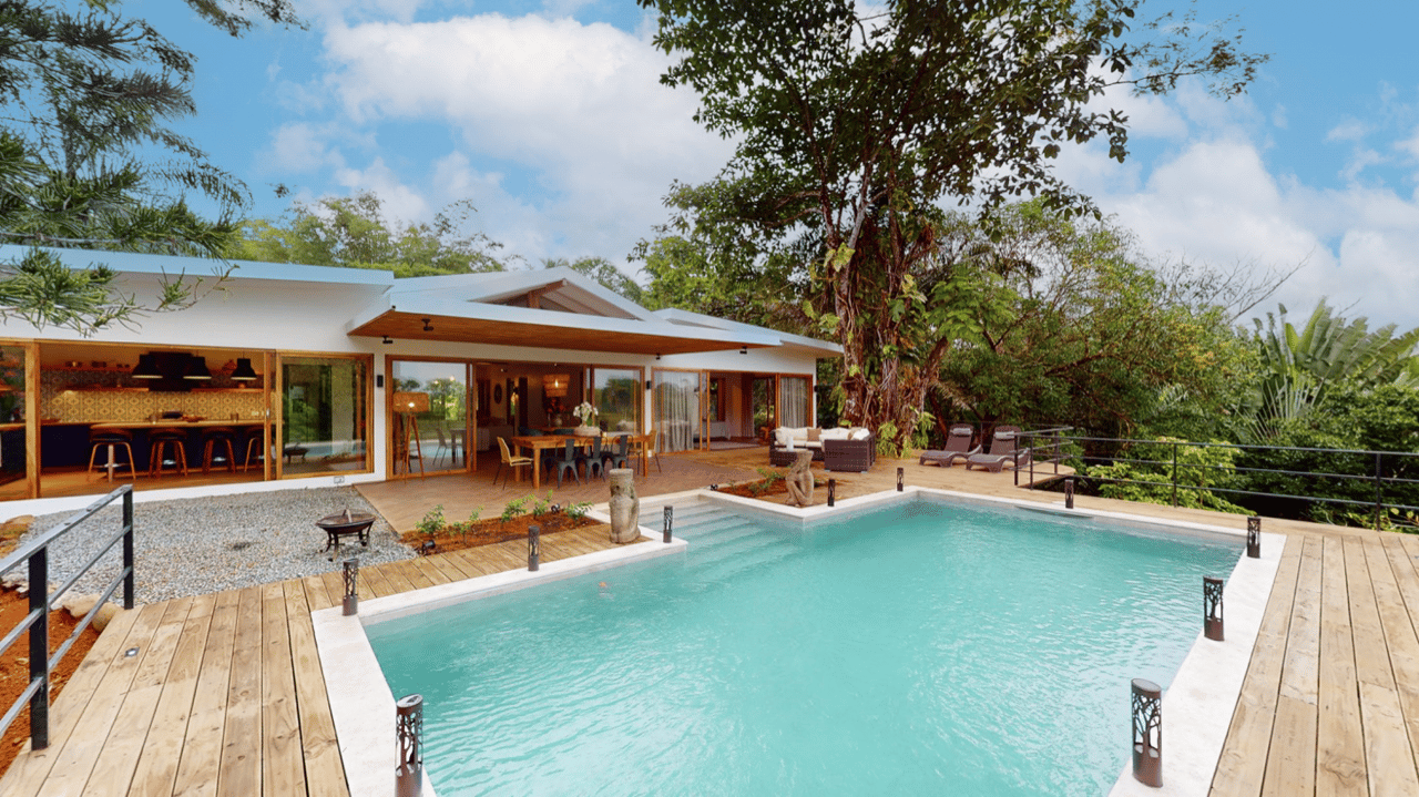 Five Star Private Rainforest Estate on Acreage with Creek