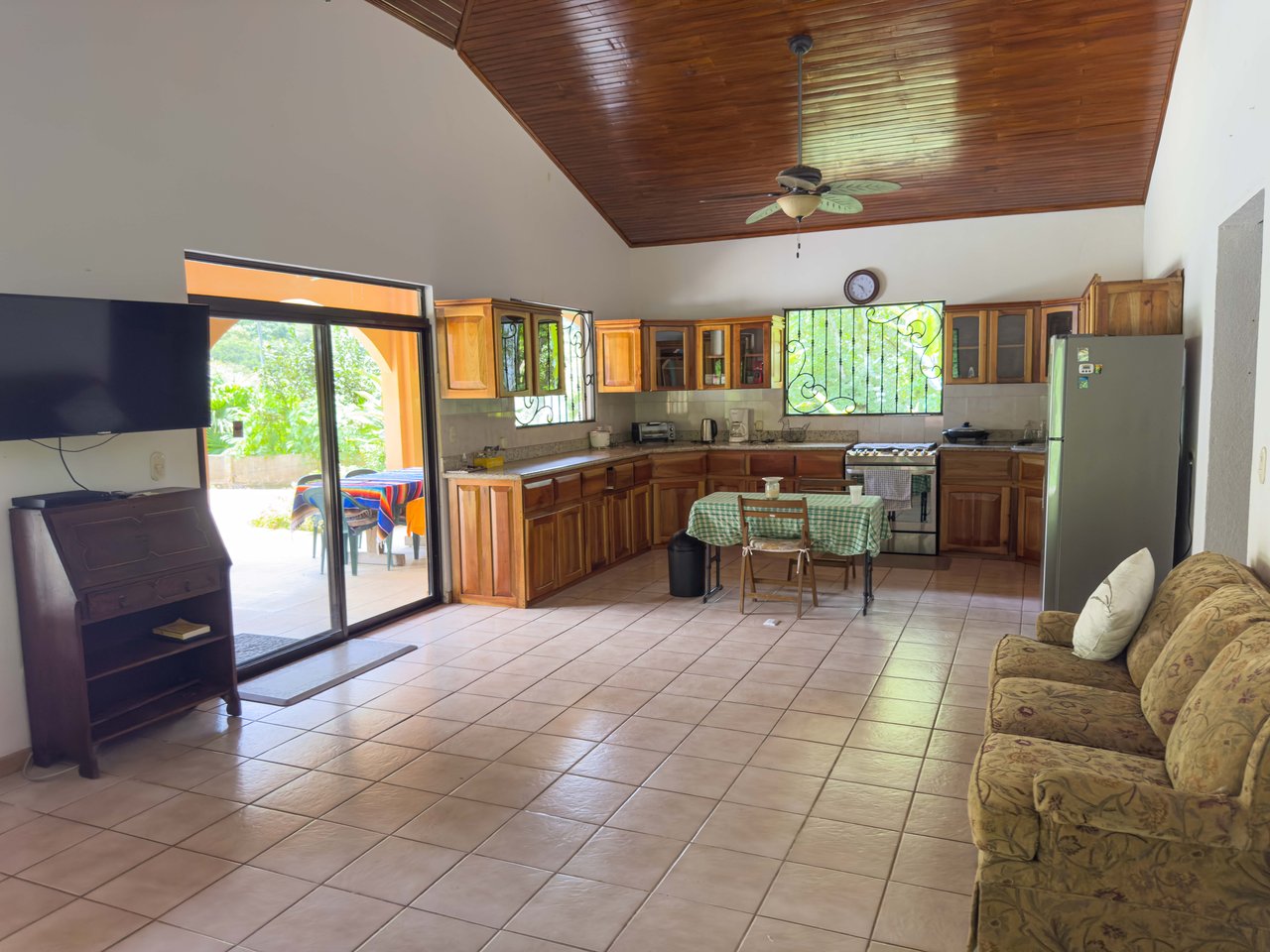 Valley of the Horses , Multi-Home Mountain Retreat -Dominical