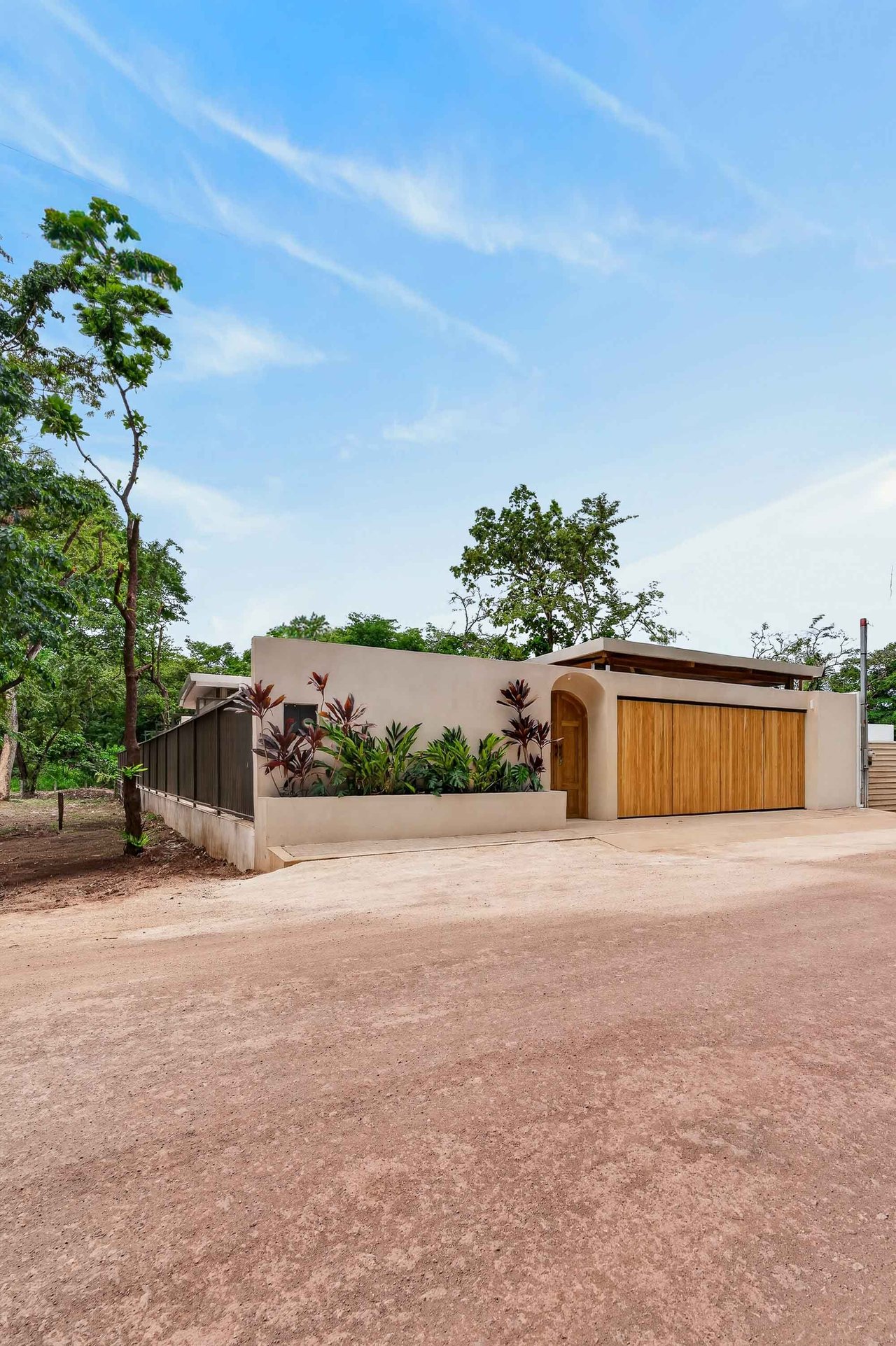 Casa Senderos | 4-Bedroom Tropical Home with Private Pool in Tamarindo