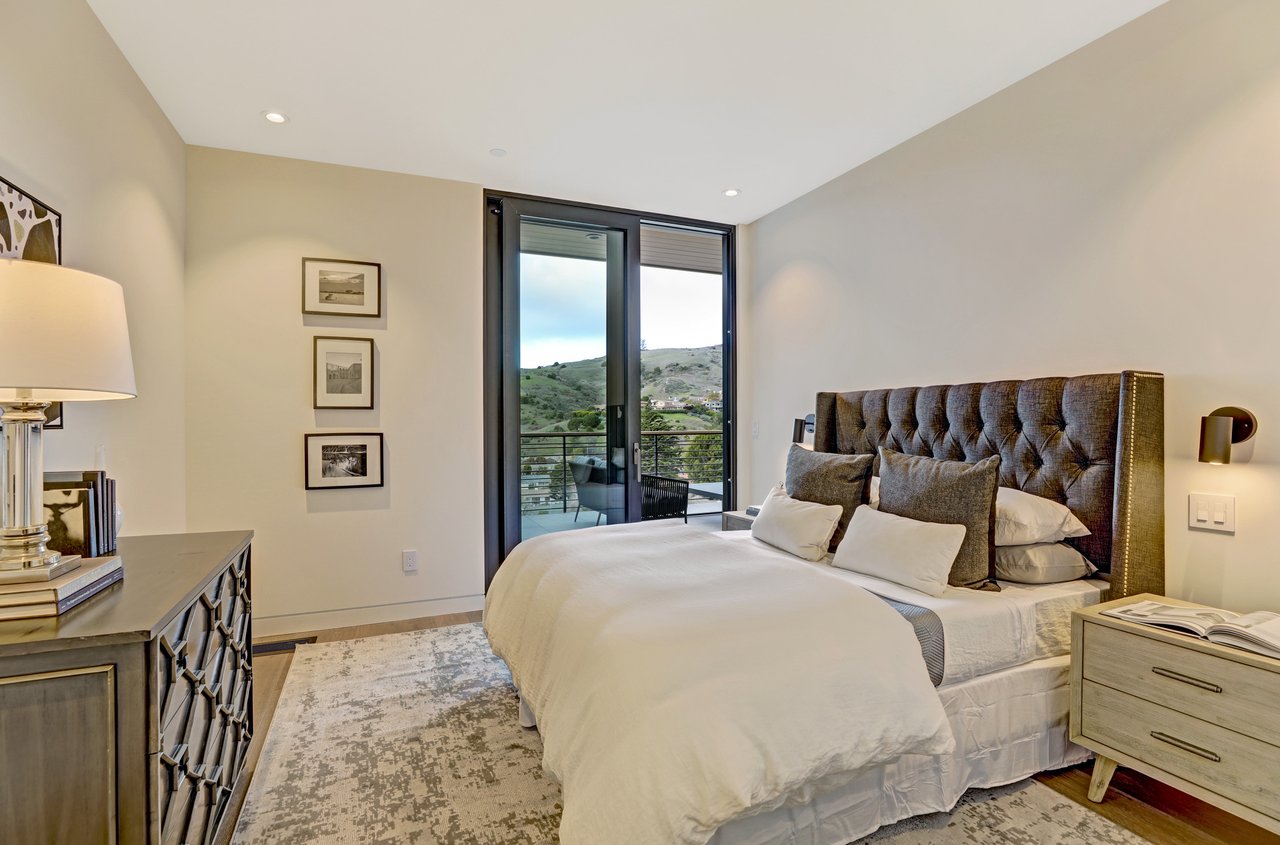 Modern Luxury - Completed in 2020
